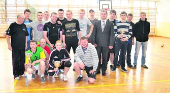 Grali o puchar wójta