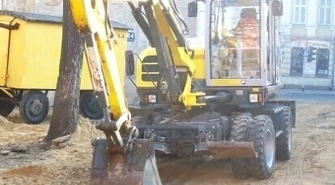 Zginął uderzony łyżką koparki