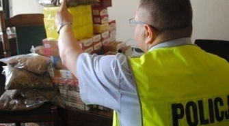 52-latek właścicielem 600 paczek lewych papierosów