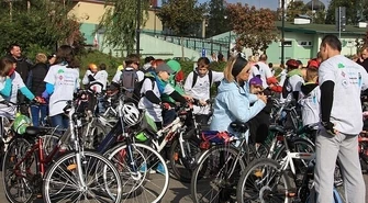 Kilkaset osób wyruszyło na rajd