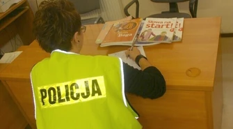 15-latka kradła uczniom podręczniki