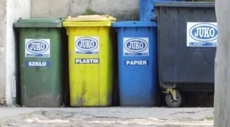 Meble możesz wyrzucić albo oddać