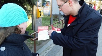 Rozdawali ulotki i zachęcali do działań społecznych 