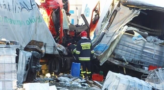 20-letni kierowca TIR-a walczy o życie