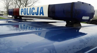 8-latka wtargnęła pod nadjeżdżający samochód