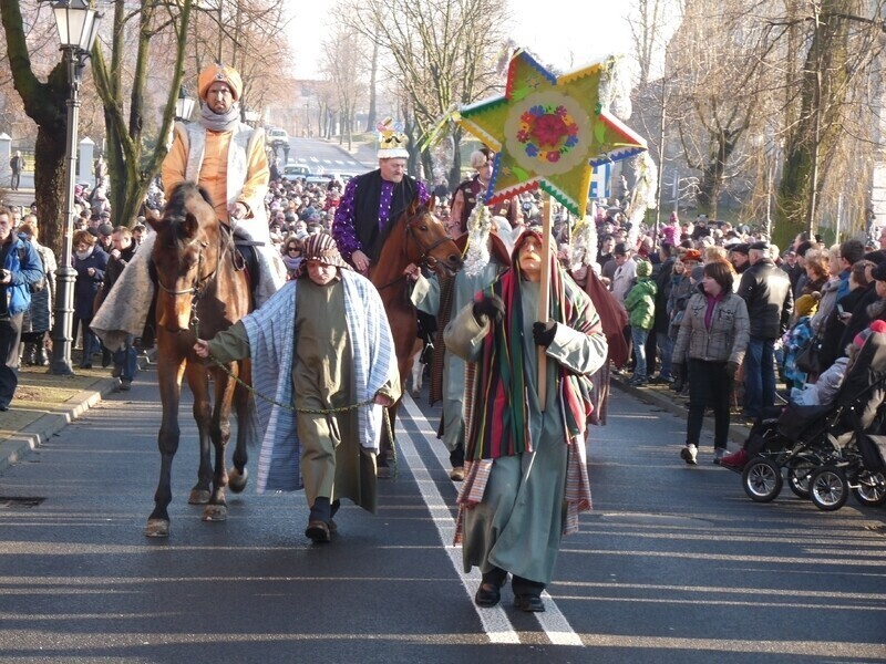 Zdjęcie 1: Podarowali mirrę, kadzidło i złoto