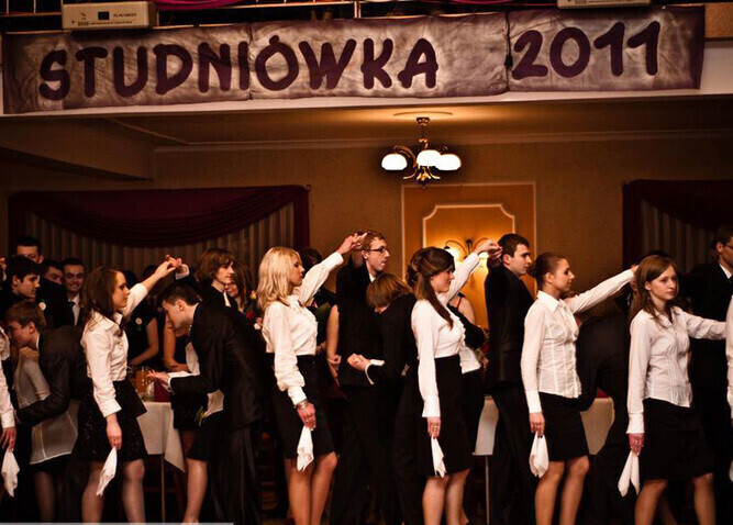 Za studniówkę płacą tylko uczniowie