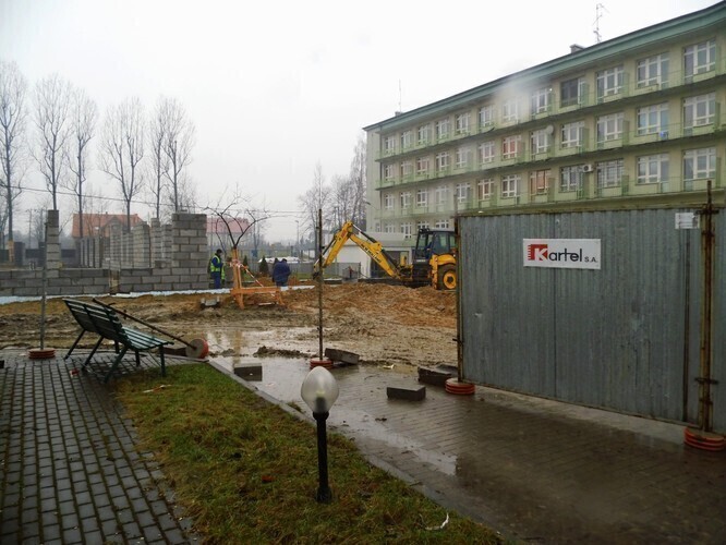 Nowy szpitalny budynek rośnie w oczach