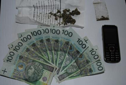 25-latek wpadł z narkotykami