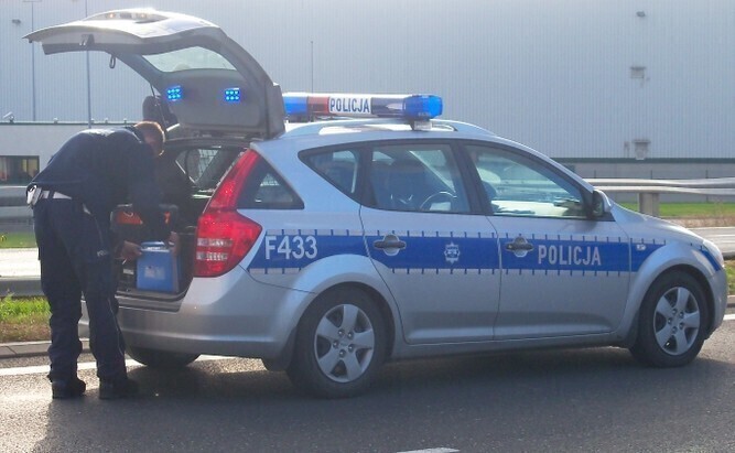 Pijany kierowca potrącił rowerzystę i odjechał