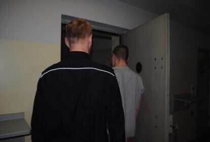 Bili i kopali po całym ciele