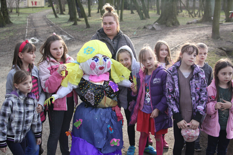 Zdjęcie 3: W Parku Belzackim pożegnali zimę