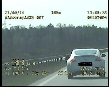 Rekordzista na drodze - jechał 227 kmh