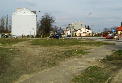 Stacja paliw sklepy i pokoje hotelowe przy placu Litewskim