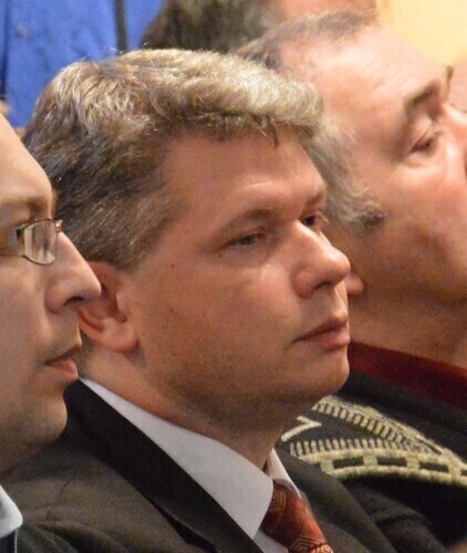 Chcą odwołać starostę