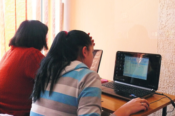 Zdjęcie 1: Kolejni absolwenci kursu OHP zdali egzamin