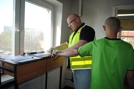 Zdjęcie 2: Włamywacze do samochodów zatrzymani na gorącym uczynku