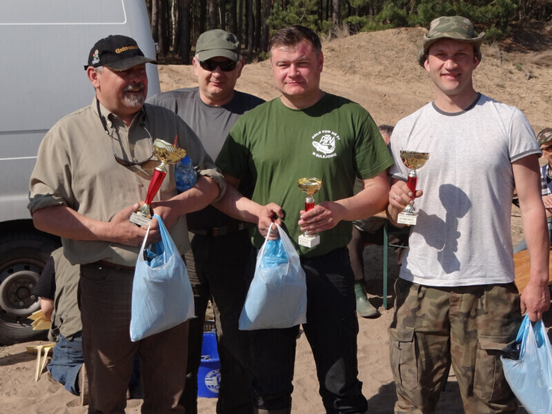 Zdjęcie 2: Wędkarze sprzątali obrzeża regionalnych jezior