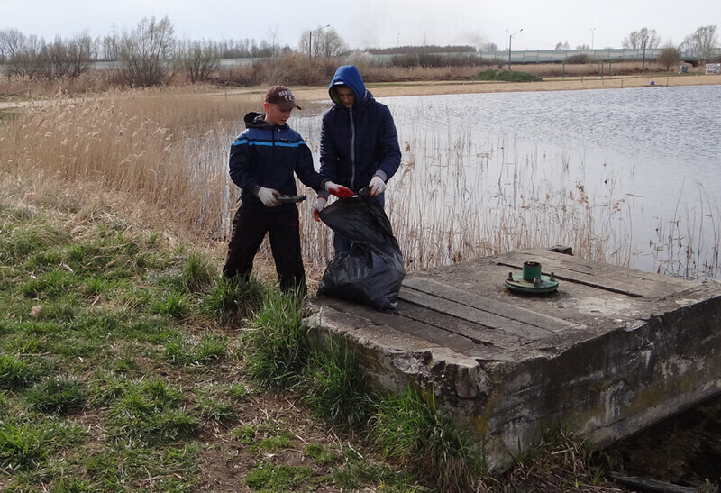 Zdjęcie 3: Wędkarze sprzątali obrzeża regionalnych jezior