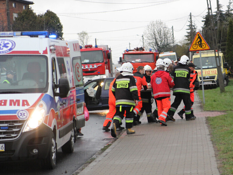 Zdjęcie 5: Dziecko walczy o życie - wypadek w Babach