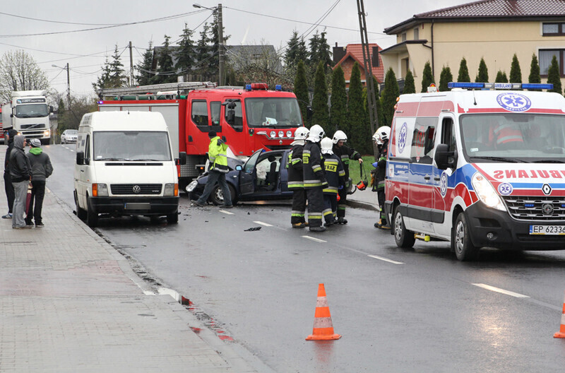 Zdjęcie 8: Dziecko walczy o życie - wypadek w Babach
