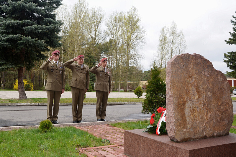 Zdjęcie 7: Uroczyste obchody upamiętniające Ofiary Katastrofy Smoleńskiej