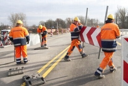 Ekipa remontowa wróciła na most w Sulejowie
