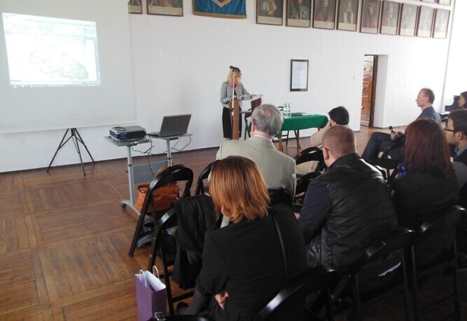 Piotrków. Konferencja naukowa na Zamku