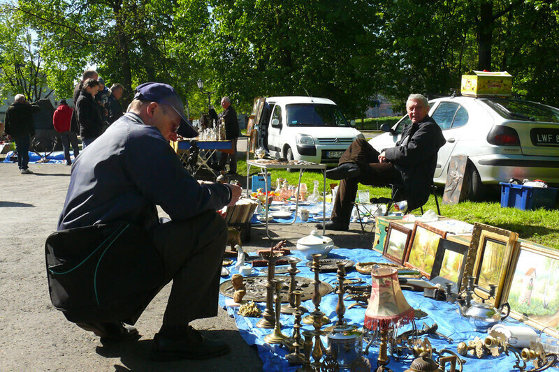 Zdjęcie 3: Giełda Staroci na Placu Zamkowym