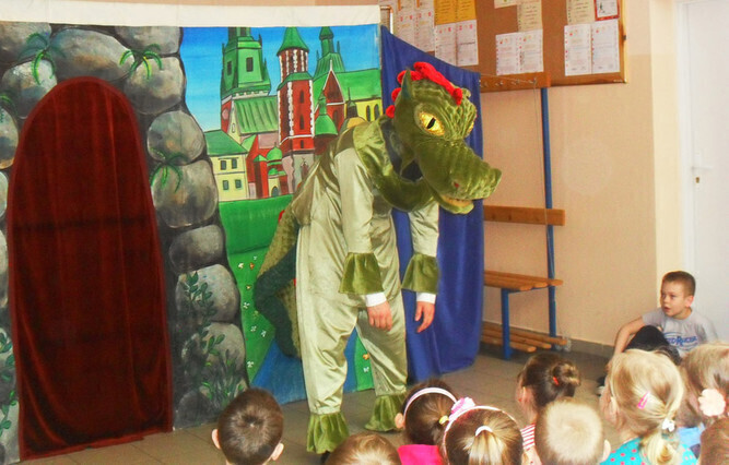 Smok Wawelski dla uczniów z Łęk Szlacheckich