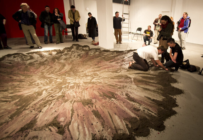 Zdjęcie 1: Bączek puszczony, Interakcje rozpoczęte