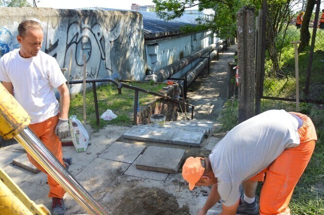 Nie do wiary Wyremontowali schody na Czarnej Drodze