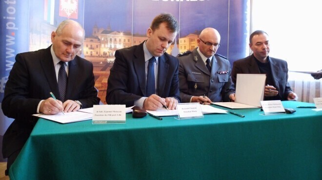 Rewitalizacja społeczna do kosza