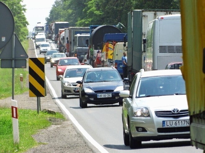 Kierowcy przejeżdżający przez Sulejów znów będą stać w korkach