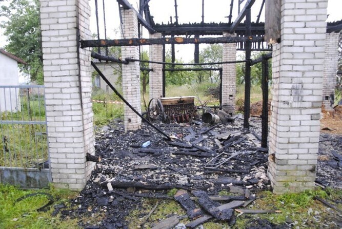 Podpalał stodoły i przyczynił się do śmierci kolegi