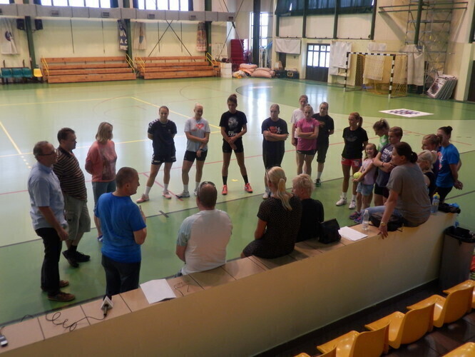 Piotrcovia już trenuje