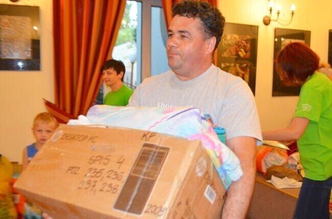 15 tony darów dla pogorzelców