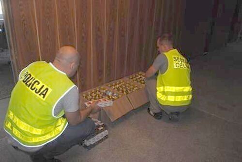 Miała w mieszkaniu papierosy i alkohol bez akcyzy