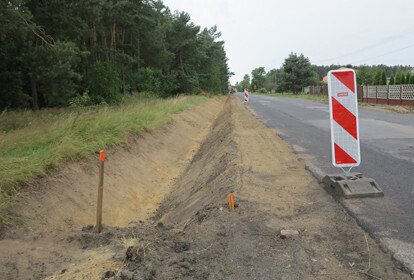 Zdjęcie 1: Ponad pół miliona złotych na budowę przydrożnych rowów