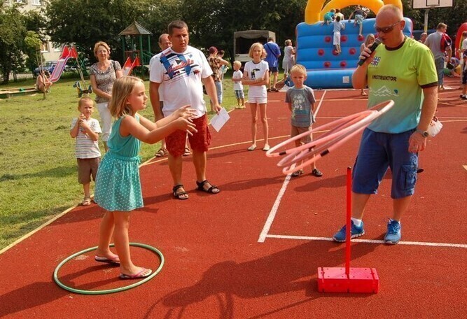 Zdjęcie 1: Bawili się na Rodzinnym Festynie Plenerowym