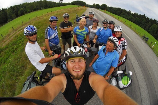 Zdobyli Szwecję na dwóch kółkach