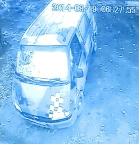 Wyrzucił szczeniaczki z jadącego samochodu