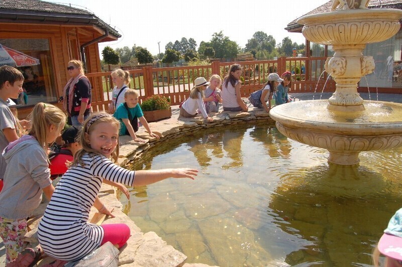 Zdjęcie 3: Dzieci z Piotrkowa na safari w Borysewie 