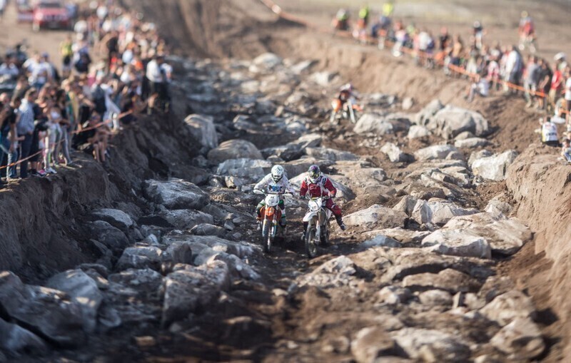 Zdjęcie 7: Pierwszy dzień motocyklowych zmagań w kopalni za nami