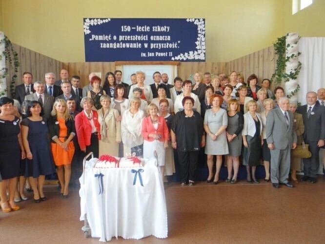 Podstawówka w Dąbrowie nad Czarną świętowała urodziny