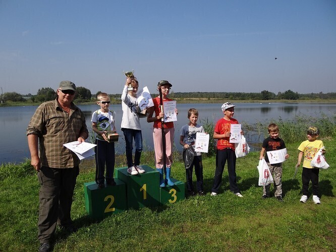 Zdjęcie 1: Młodzi wędkarze rywalizowali na Bugaju