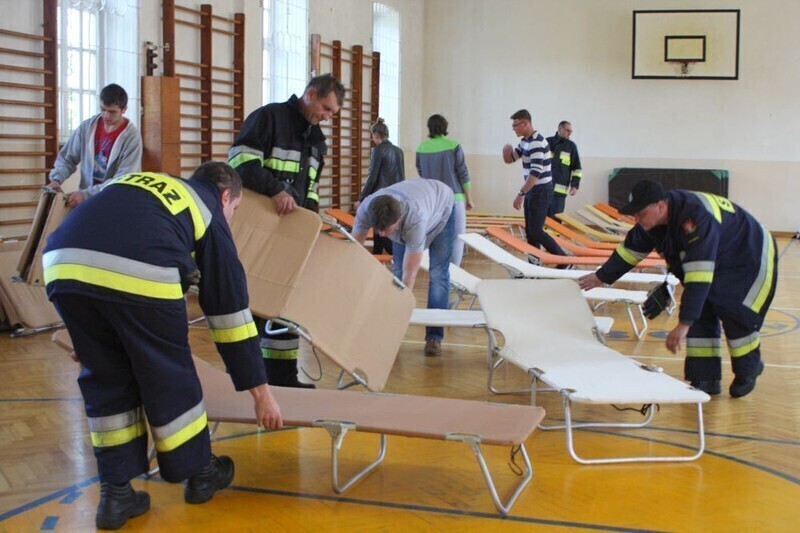 Zdjęcie 9: Z cysterny wyciekł amoniak... 