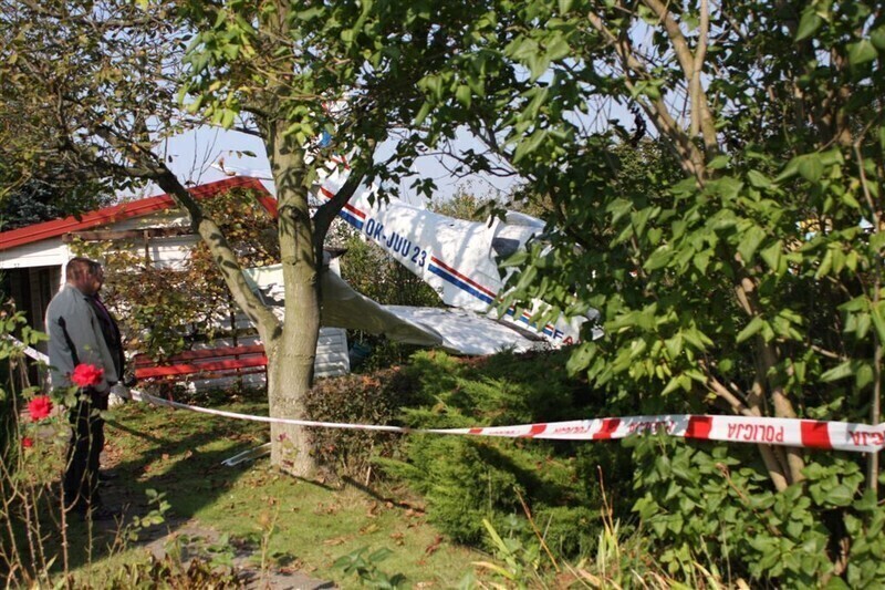 Zdjęcie 14: Awaryjne lądowanie awionetki [video]