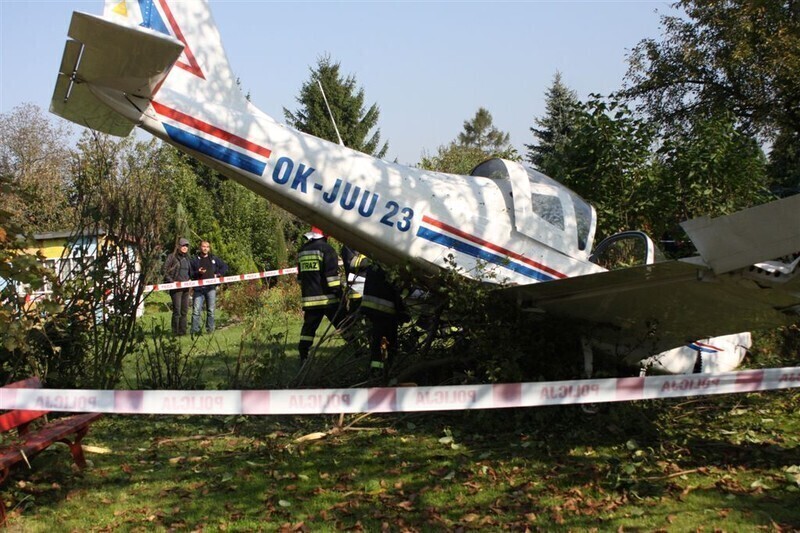 Zdjęcie 16: Awaryjne lądowanie awionetki [video]