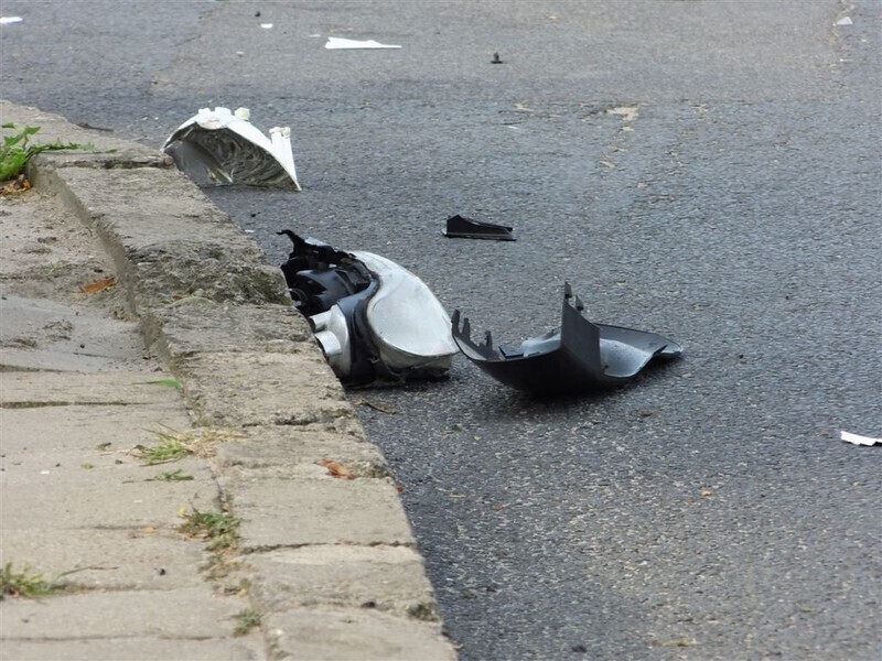 Zdjęcie 2: Groźny wypadek na skrzyżowaniu Al. Sikorskiego i ul. Kostromskiej